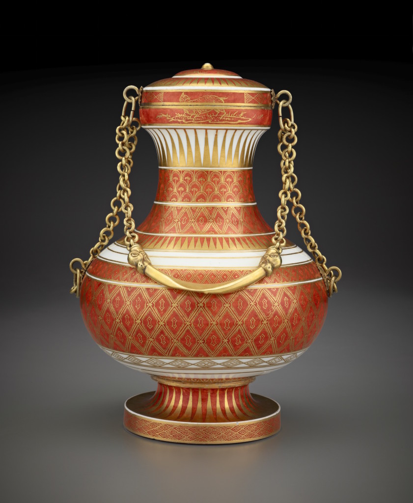 Fig. 1. Vase Japon, Sèvres porcelain manufactory, 1774, The Frick Collection, New York, Purchase in Honor of Anne L. Poulet, 2011 (2011.9.01) © The Frick Collection.