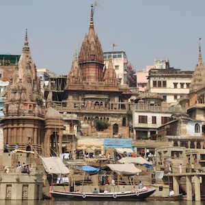 The Amethi Temple in Banaras: Architectural Encounters at a Pilgrimage Center